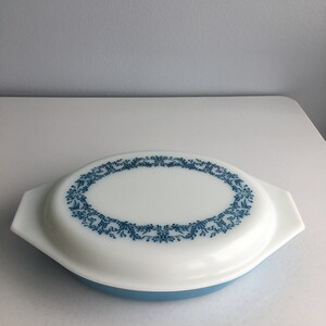 Vintage Pyrex Promotional Black Compass 1.5 Quart Divided Casserole Dish