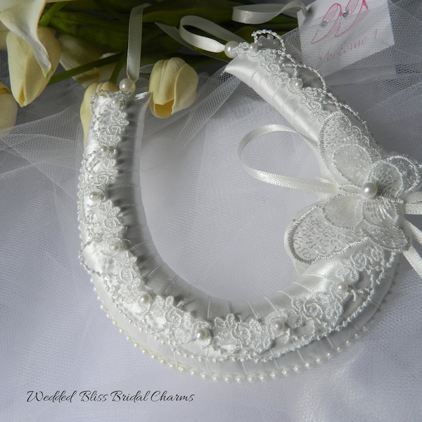 Wedding Horseshoe for the Bride , Bridal Horseshoe, Ivory Satin and Lace , Good Luck Charm, Keepsake, Bridal Gift-KeepsakeBoxed