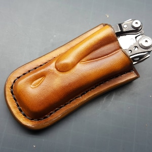 Leather pancake sheath pouch holster  for  Leatherman Skeletool