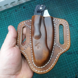 Leather pancake sheath pouch holster  for  Spyderco Military, Endura or Civilian