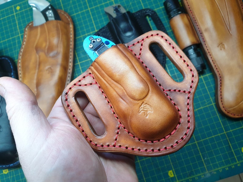 Leather pancake sheath pouch holster for Benchmade Griptilian or mini Griptilian or 940 or Bugout. image 1