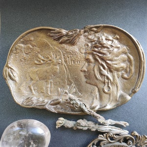Goddess Diana vintage offering tray / vide poche image 1