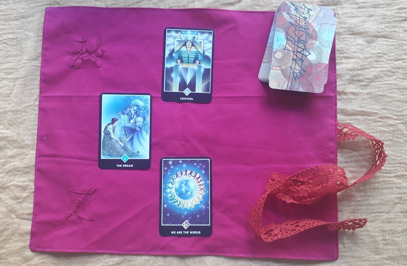 tarot wrap / mat image 2