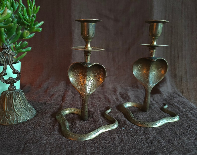 Cobra candleholders image 1