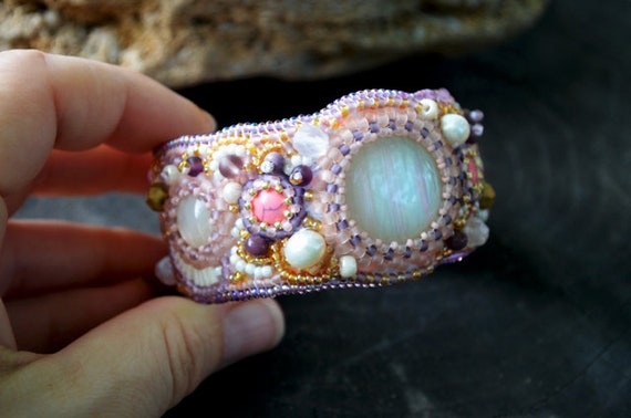 beaded beadwork bead embroidery Cream white and pink fuchsia cuff bracelet cuff