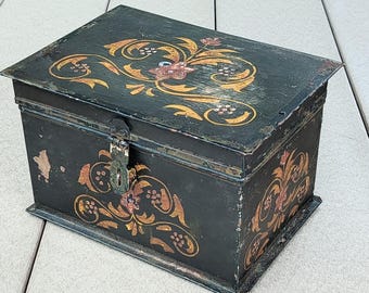 Vintage Toleware Tin Box Folk Art Boxes