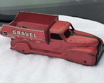 1930s Marx Tin Gravel Truck Toy – Original Red Paint, Wooden Wheels
