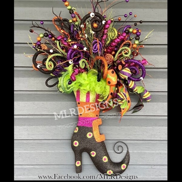 Halloween Decor, Halloween Wreath, Halloween Door Hanger, Witch Boot Door Hanger, Witch Boot Wreath, Glittereed Metal Witch Boot