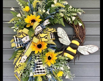 Summer Bee Grapevine Front Door Wreath, Bee Floral Wreath, Bee Decor, Summer Entryway Wreath