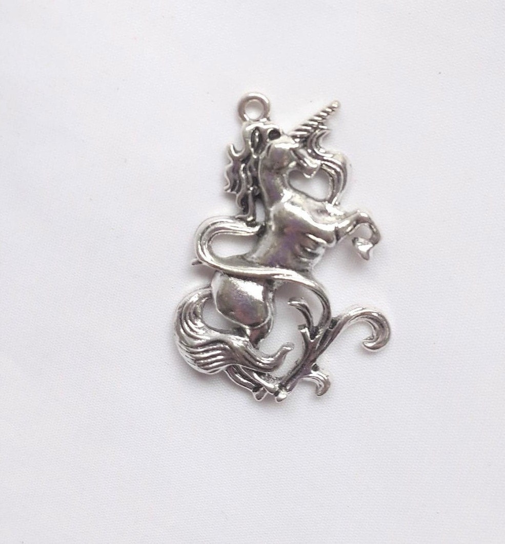 SILVER TONE LARGE UNICORN KEYRING Charm Pendant ☆ Handmade ☆ SILVER TONE LARGE UNICORN KEYRING Charm Pendant ☆ Handmade ☆