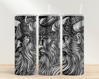 Puede incluir: Tres vasos de acero inoxidable con un gráfico en blanco y negro de un guerrero vikingo con barba y casco. El diseño es intrincado y detallado.