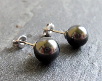 Orecchini a bottone con perla nera, acciaio chirurgico, 8 mm