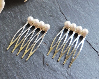 White pearl hair combs, pair combs, quality pearl comb, pearl hair accessories, small pearl combs, bridal comb, simple comb set, bridesmaid