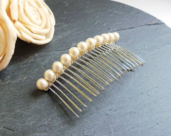 Cream pearl hair comb, large pearls, quality pearl comb, pearl hair accessories, simple pearl comb, bridal comb, bridesmaid, veil comb