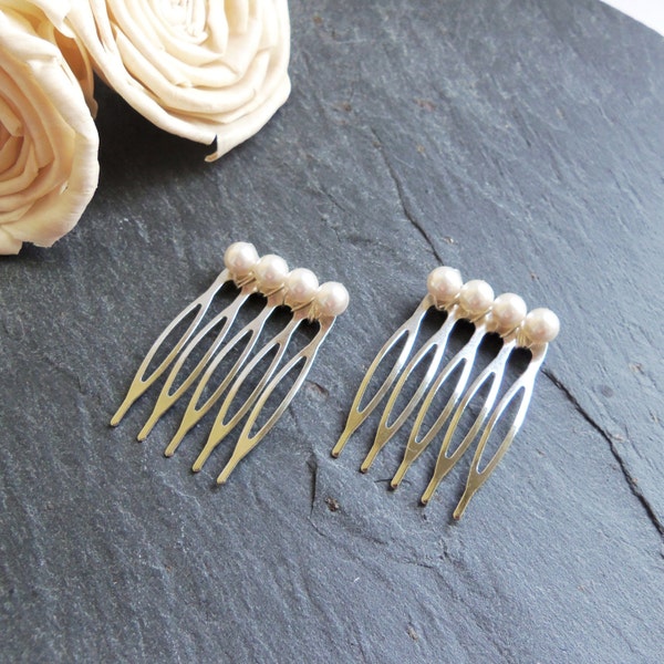 White pearl hair combs, pair combs, quality pearl comb, pearl hair accessories, small pearl combs, bridal comb, simple comb set, bridesmaid
