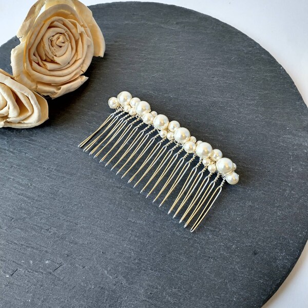 Cream pearl hair comb, quality pearl comb, pearl hair accessories, comb for a bun, updo comb, silver comb, wedding veil comb, bridal comb