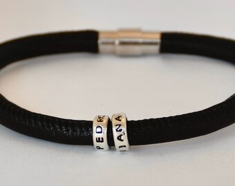 Gepersonaliseerde leren armband met zilveren namen, armband voor heren, herensieraden, cadeau voor hem