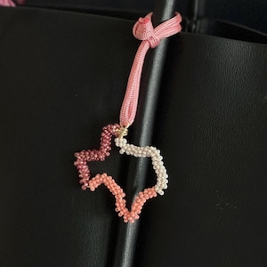 Texas Bag Charm, Unique Beaded Keychain,  Texas Pride Accessory, Handmade Pink Beaded Texas charm