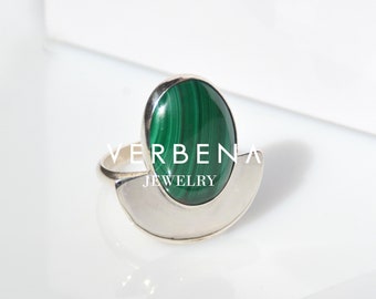 Malachite Ring, Silver Ring, Contemporary style ring
