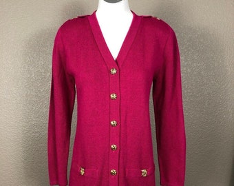 Petite San Remo 80er Magenta Pullover Cardigan Messingknöpfe Schulterklappen und Polster