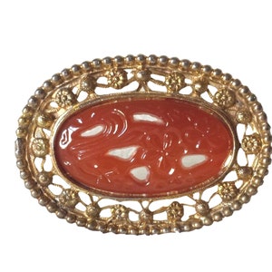 Carnelian Peking Glass Vintage Flower Design Brooch Pin 2 3/8"