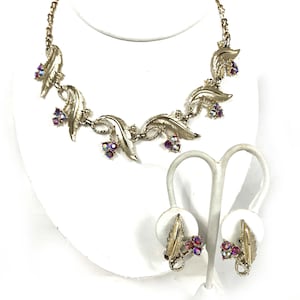Judy Lee Unsigned AB Pink Purple Crystal Gold Tone Leaf Necklace Vintage VGC