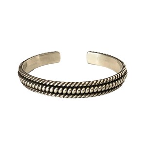 Nora Tahe - Etsy