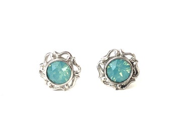 Petite Green Stone Sterling Silver 9mm Stud Earrings Estate Find Fine Jewelry