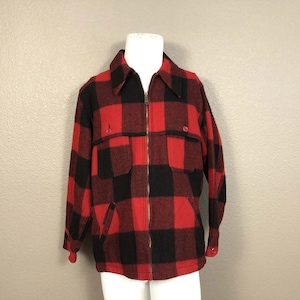 LL Bean Original 1970&#39;s Buffalo Plaid Red Black Jacket Virgin Wool w Back Game Pocket