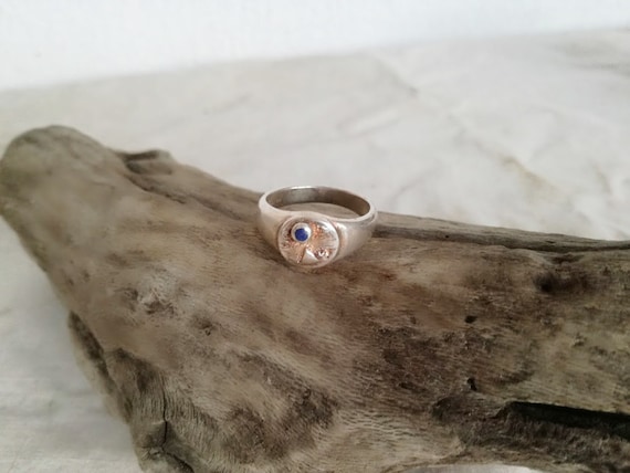 Vintage band ring with lapis lazuli stone, retro style sterling silver ring, unisex silver ring, hip vintage jewels