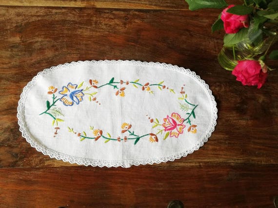 Vintage embroidered runner, oval embroidered runner, roses colourful runner, vintage Greek runner, Greek embroidery, late forties