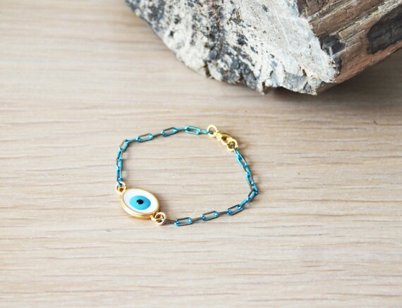 Blue eye bracelet, brass and enamel eye bracelet with turquoise, brass chain, boho blue eye bracelet, stackalble, charm eye bracelet