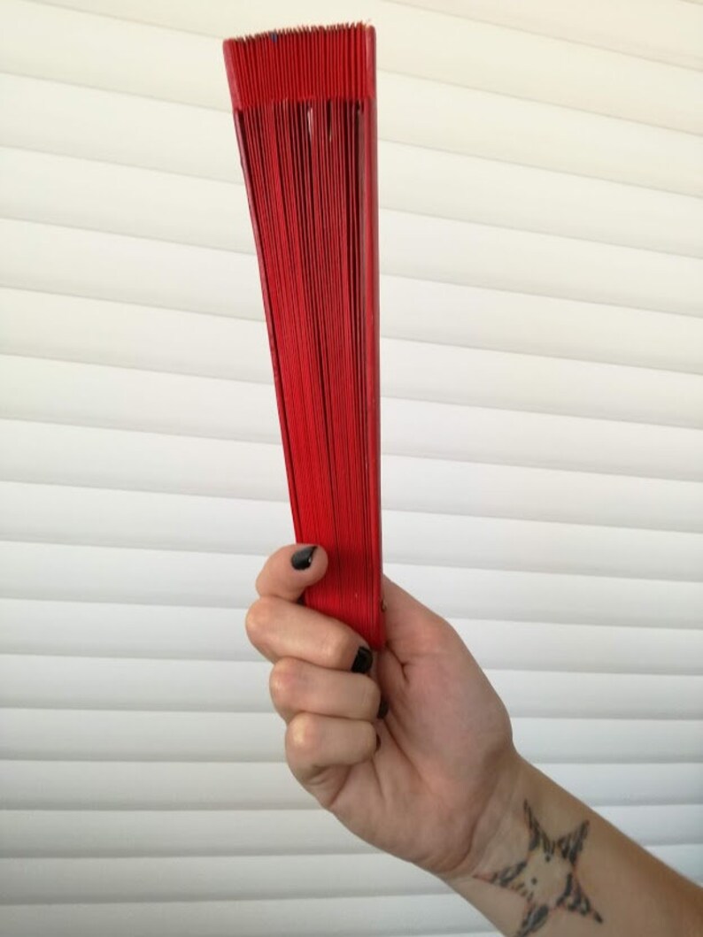 bright red hand held fan oriental Chinese wooden fan bamboo laquered fan in red with handpainted flowers Vintage folding fan