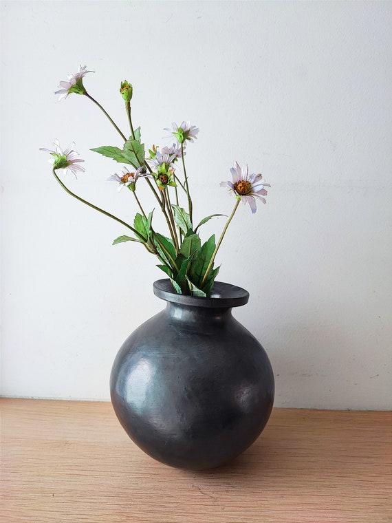 Black ceramic vase, vintage round vase with straw base, rustic vintage decor