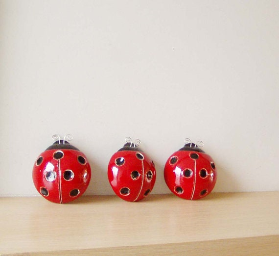 Ceramic ladybug sculpture, red black ladybug wall hang, spring decor ladybug of earhtenware clay, ladybug paper weight/ art object