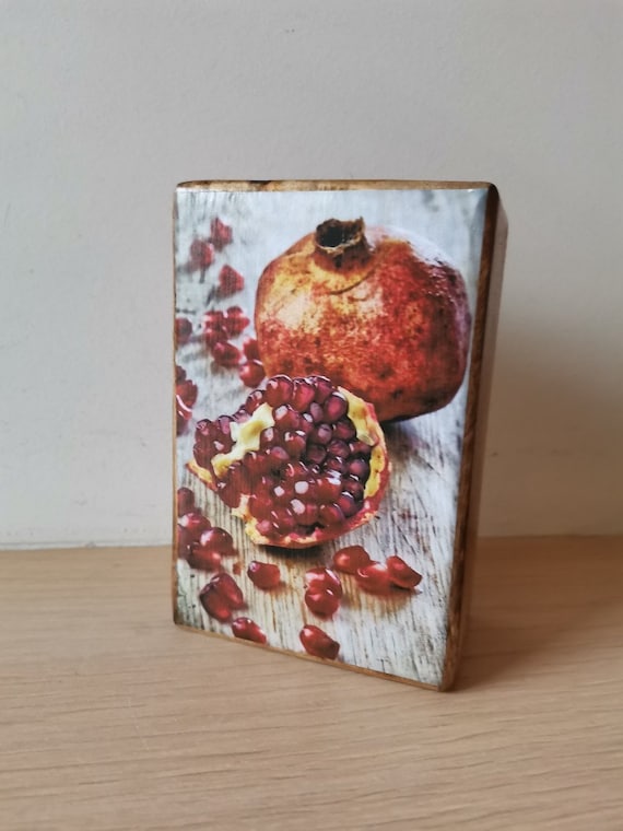 Wooden box with pomegranates decoupage, vintage wooden gift box for jewlery, etc. with pomegranate fruit decoupage on cover