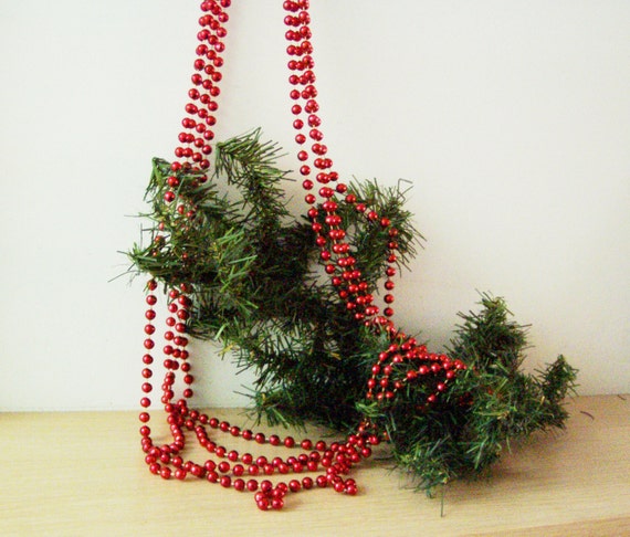 Vintage Christmas garland, four ply red beads garland, red string beads garland of Christmas red beads, holiday decor, late seventies