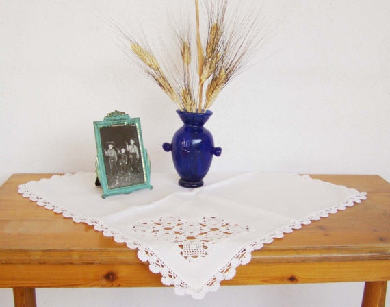 Vintage crocheted tabletop, square white cotton tabletop with crocheted corner and border, Greek crocheted, vintage runner, early seventies