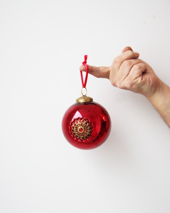 Vintage  Christmas bauble, large scarlet bauble with central gold flower decoration, blown glass ornament, classic xmas ball, mid eighties