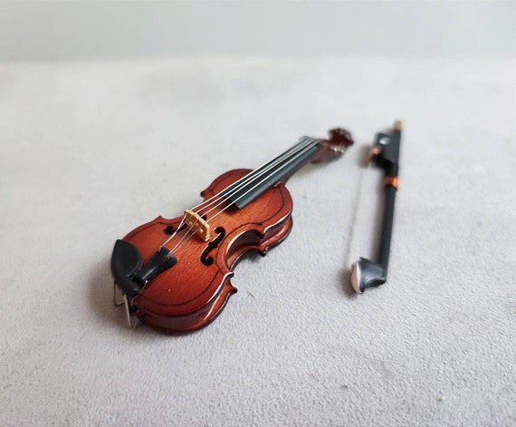 Tiny violin miniature, vintage wooden violin miniature, perfect violin figurine complete with bow, detailed musical instrument miniature