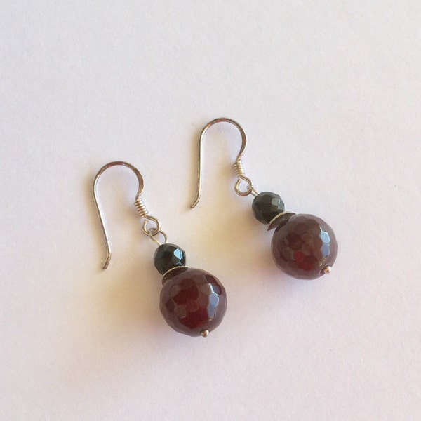 bordeaux red agate and onyx dangle earrings sterling silver