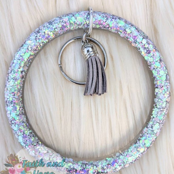 Glitter keychain bangle, keychain bracelet, bangle key ring, gifts for her, resin keychain, glitter keychain