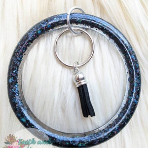 Glitter resin keychain bangle