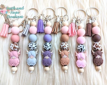 Beaded highland cow keychain, beaded keychain animal, beaded keychain silicone, beaded keychain for women