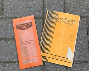Bee Culture book Minnesota Supply Company Catalog price list 1940 1934 rustic primitive soft cover ephemera booklet information guide