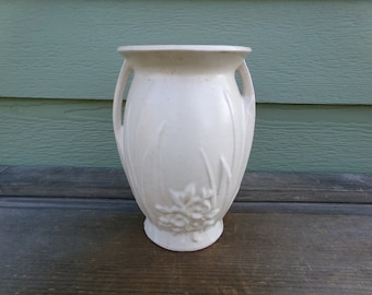 McCoy Vase Matte White Vintage Minimalist Ivory Pottery Ceramic Glass Flower Large Wedding Decorative Handles Handled Leaf