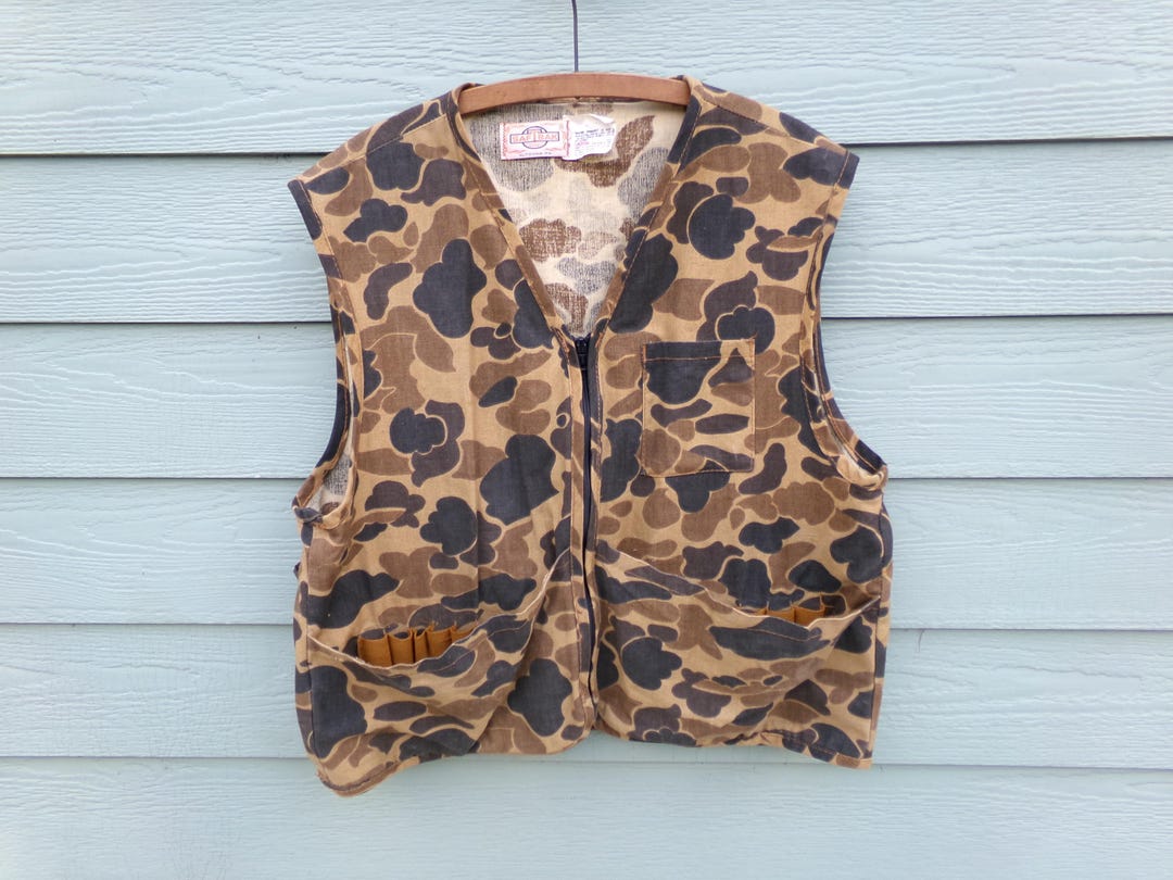 完売品 HUMAN MADE DUCK CAMO HUNTING VEST il_1080xN.6183999014_up5m.jpg