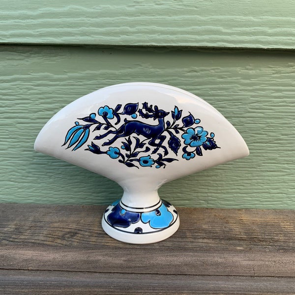 Manousakis-Keramik Rodos Greece Fan Vase Deer Blue Hand Made Painted Floral Napkin Holder White Pottery Stag Vintage