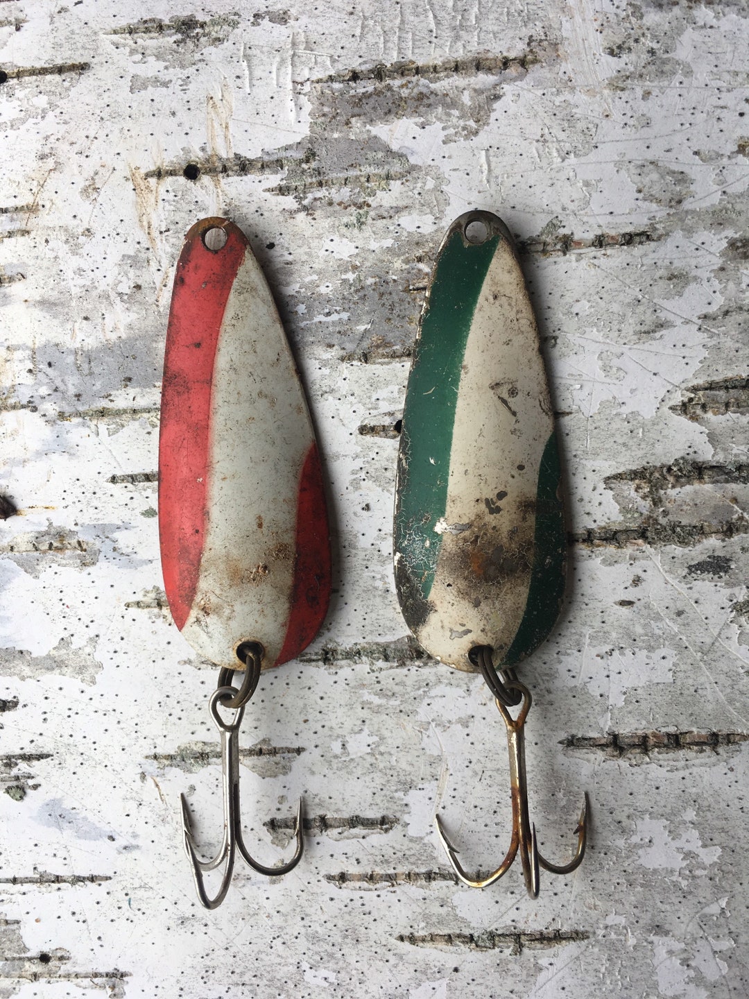 Daredevil Lure Fishing Set Spoon Lot Nebco Fish Old Antique Vintage Cabin Metal Red White Green