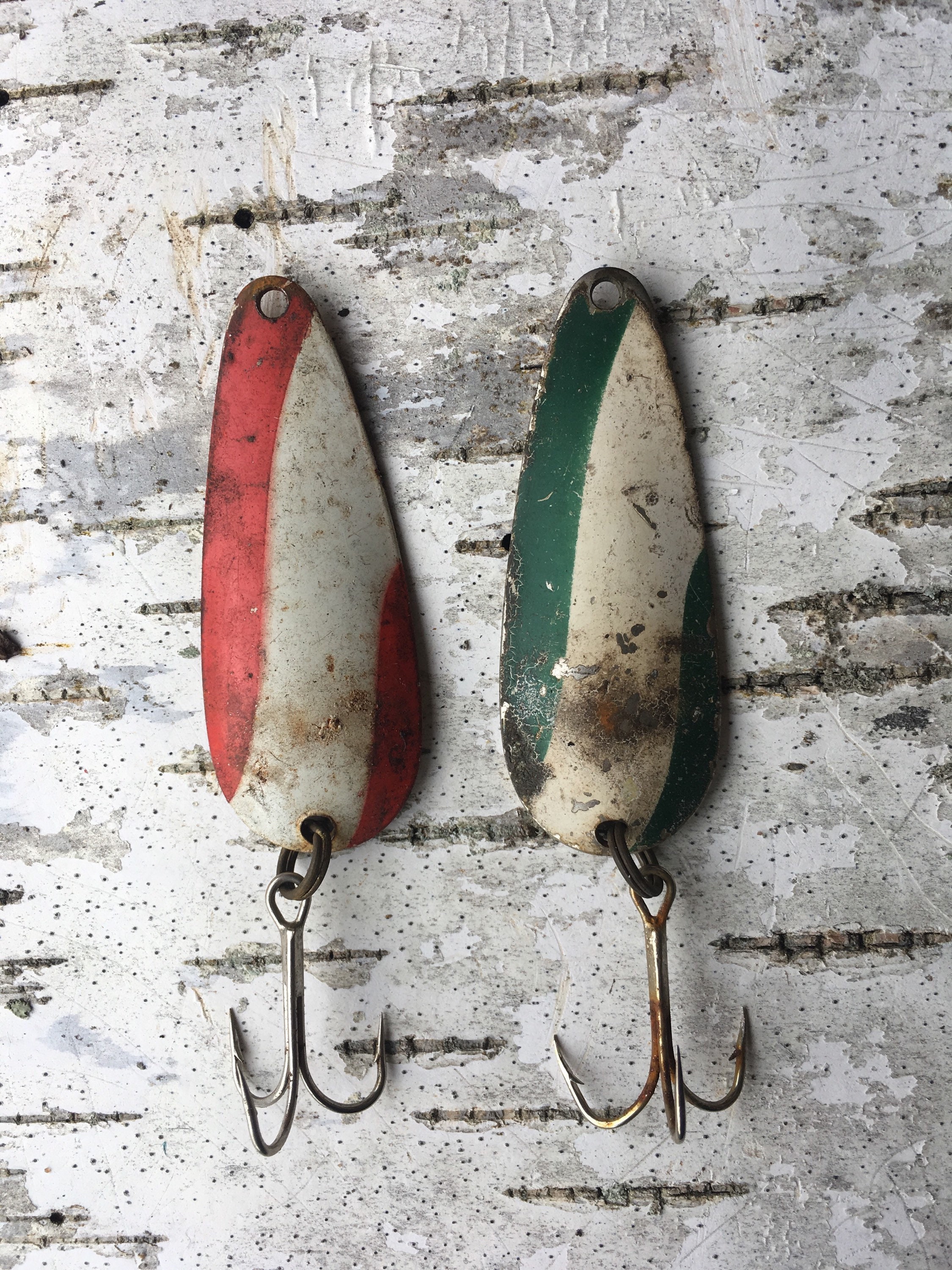 Daredevil Lure Fishing Set Spoon Lot Nebco Fish Old Antique Vintage Cabin  Metal Red White Green Flash Bait Aqua Small Pike LOT F 